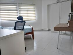 Blk 710 Jurong West Street 71 (Jurong West), HDB Executive #561108541